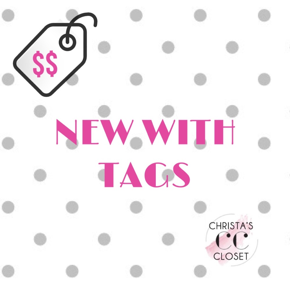 NEW WITH TAGS 🌹